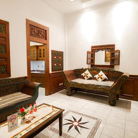 Rumah Pesik Art & Heritage Hotel Gondowulung Екстериор снимка