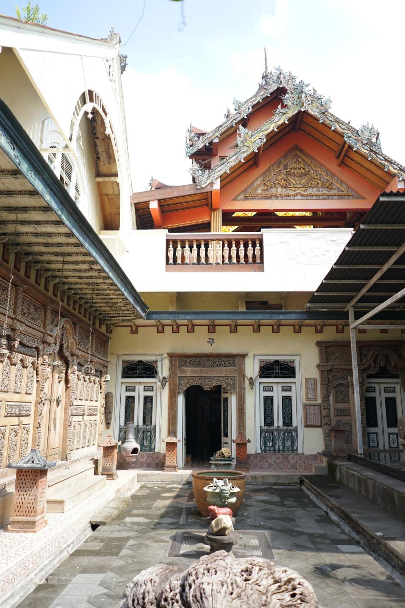 Rumah Pesik Art & Heritage Hotel Gondowulung Екстериор снимка