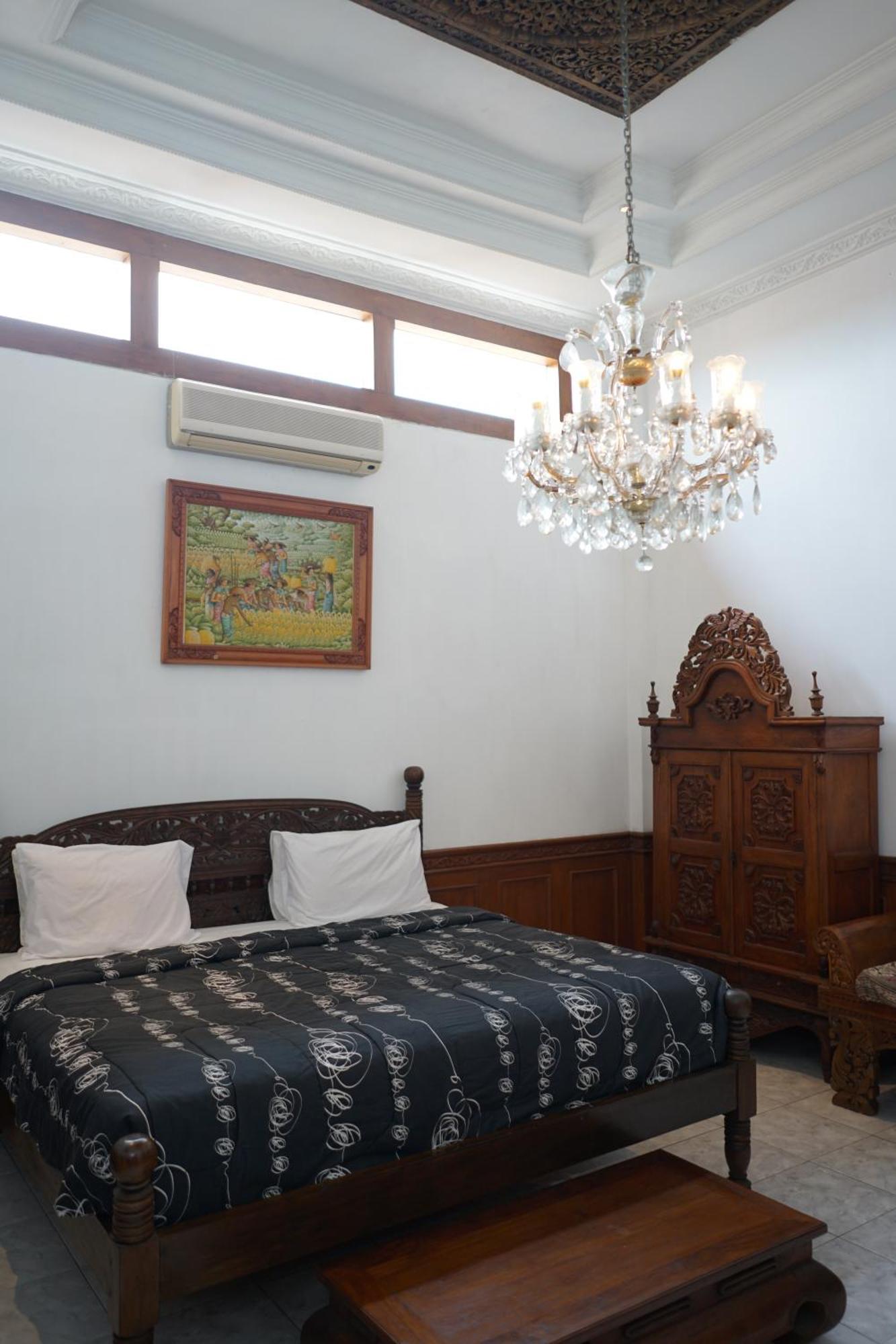 Rumah Pesik Art & Heritage Hotel Gondowulung Екстериор снимка