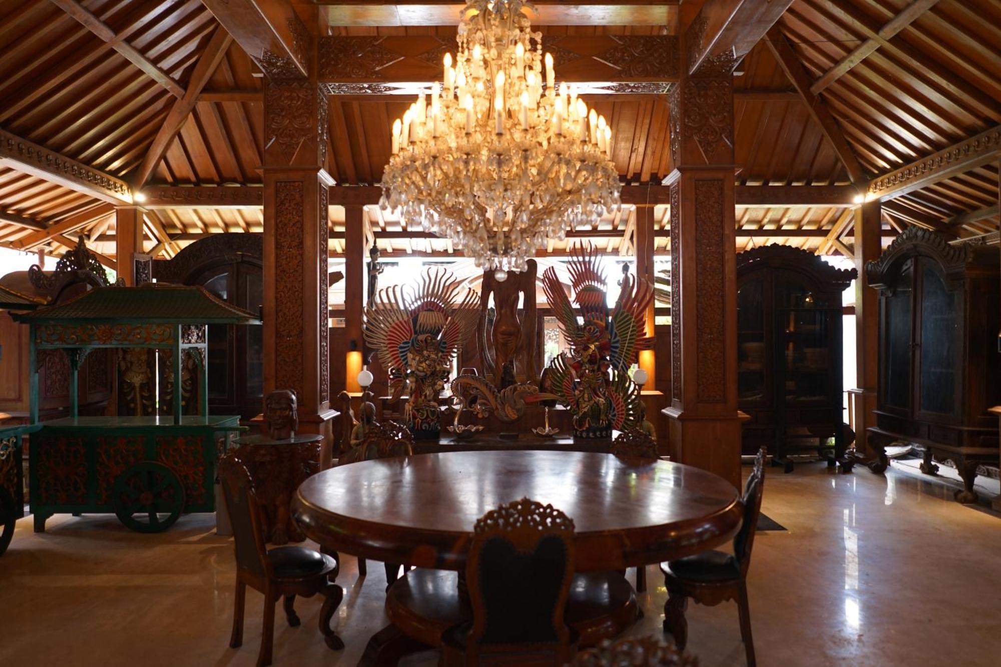 Rumah Pesik Art & Heritage Hotel Gondowulung Екстериор снимка