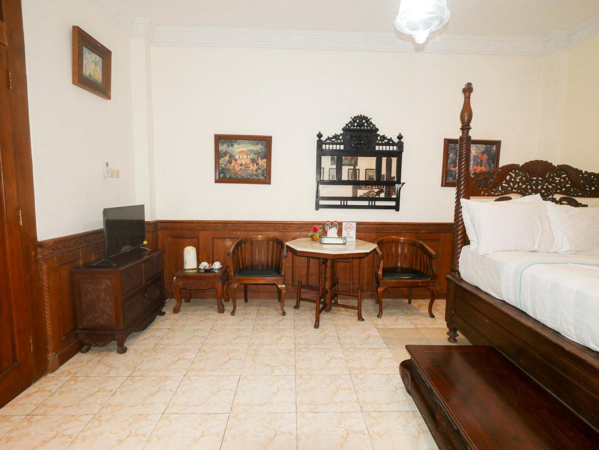 Rumah Pesik Art & Heritage Hotel Gondowulung Екстериор снимка