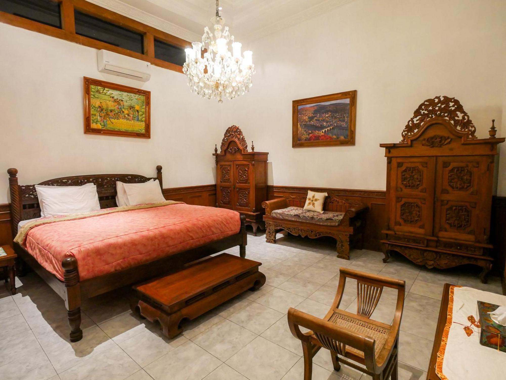 Rumah Pesik Art & Heritage Hotel Gondowulung Екстериор снимка