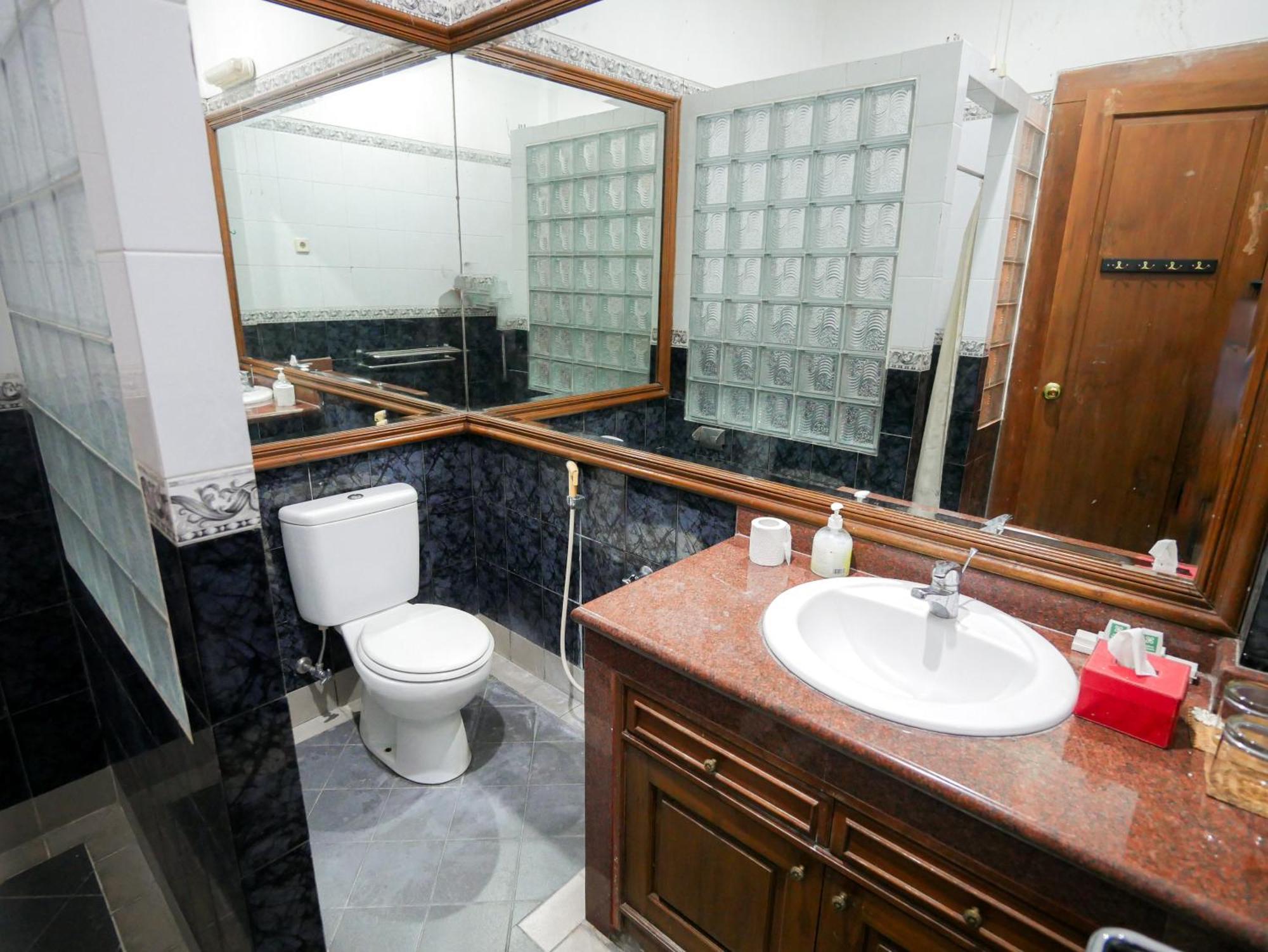 Rumah Pesik Art & Heritage Hotel Gondowulung Екстериор снимка